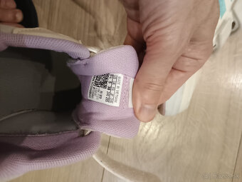 Tenisky Adidas EU38 - 5