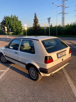 VW Golf Rabbit - 5