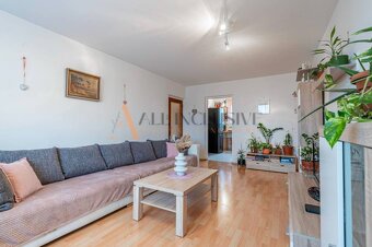 ALL INCLUSIVE | NA PREDAJ 4 IZBOVÝ BYT S BALKÓNOM, DUNAJSKÁ - 5