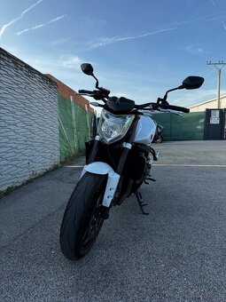 Yamaha FZ1 (1000) 2014 - 5