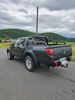 Mitsubishi L200 2.5 Diesel - 131 kW - 5