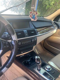 Bmw x5 na súčiastky alebo v celku. - 5