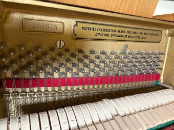 Predám piano Petrof, r.v. 1978 - 5