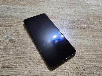 Motorola Moto G84 5G 256gb 12gb ram s krasnym 120 hz amoled - 5
