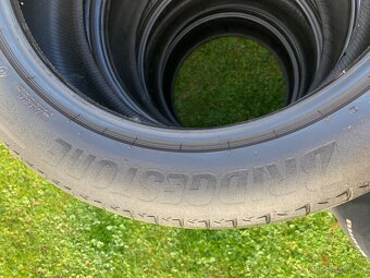 Letné pneumatiky 225/50 R20 - 5