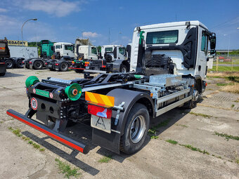 MAN TGL 12.190 4x2 BB hákový naťahovák kontajnerů TECHNOCAR - 5