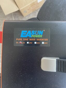Auto invertor 12 V → 220 V - 5