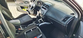 Mitsubishi ASX - 5