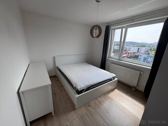 Nadštandardná novostavba na prenájom - s garážou v cene - 5