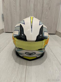 Helma na Motorku s okuliarmi - 5