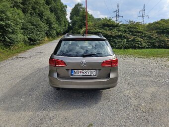 Volkswagen Passat Variant 1.6 TDI BMT Comfortline - 5
