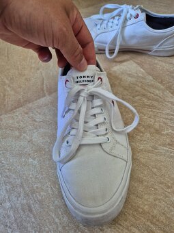 Tommy hilfiger tenisky biele (veľ 41) - 5