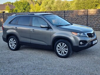 KIA SORENTO 2,2CRDi 4x4 7.MIESTNE - 5