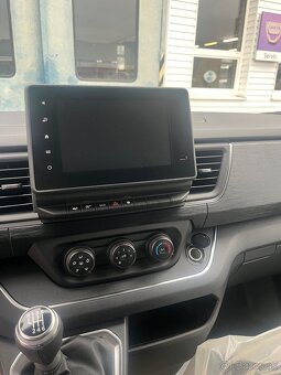 Renault Trafic Van - 5