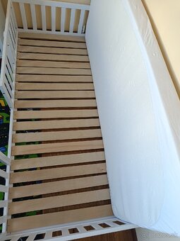 Posteľ so zabranou 200x90 - 5