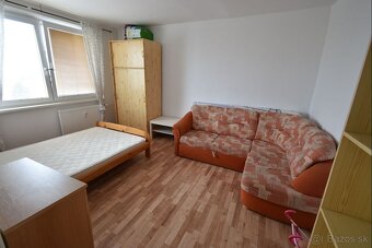 Malacky: priestranný 1-izbový byt - 5