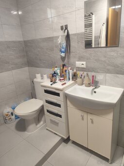 Prenájom 2 izbový byt Hlohovec centrum - 5