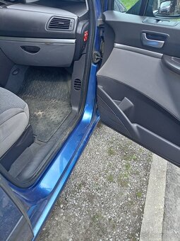 Peugeot 807 - 5