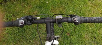 Dievčenský bicykel, trampolína, kolobežka, odrazadla - 5