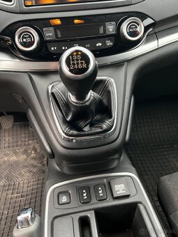 Predám Honda CR-V - 5