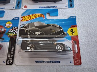 Hot Wheels-FERRARI - 5