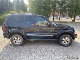 Jeep cherokee kj liberty - 5