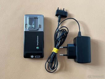 Sony Ericsson C702 - 5
