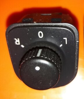 SPäTNÉ ZRKADLO - VW PASSAT B6 - 5