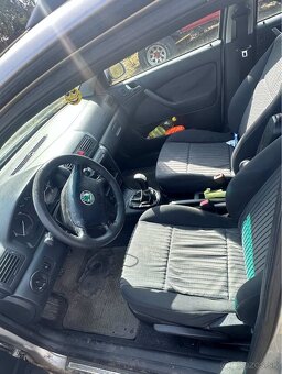 Škoda octavia 66kw 4x4 - 5