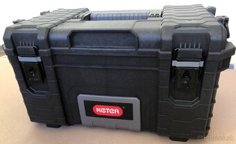 Novy Kufor KETER 22 a Nove Naradie - 5