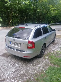 Škoda Octavia 2 Facelift combi 1.6 77 kw Elegance - 5