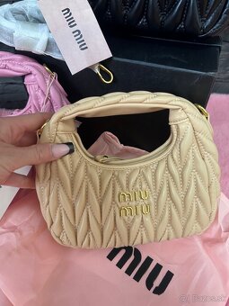 Miu miu čierna kabelka - 5