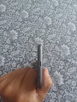Predám i phone 11 - 5