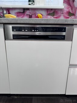 Predam pouzivanu umyvacku riadu a indukcnu varnu dosku WHIRP - 5