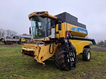 Predám kombajn New Holland CS 660 - 5