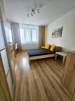 VÝNIMOČNÝ 3-IZBOVÝ BYT V CENTRE TRENČÍNA S 2 BALKÓNMI - 5