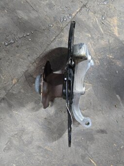 Otočaky mercedes c,e w204,c207 - 5