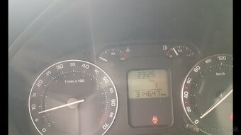 Škoda octavia 1.6i - 5