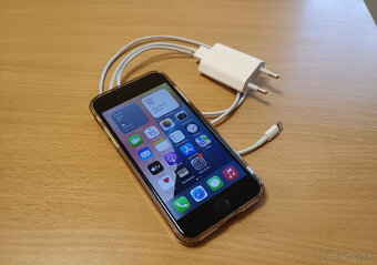 Apple iPhone SE 2022 5G 128gb TOP STAV - 5