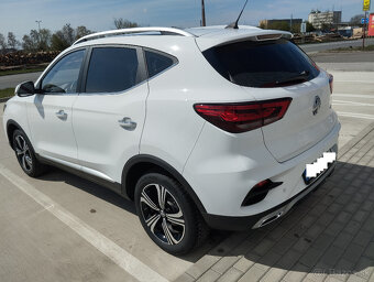 MG ZS ESSENTIAL PLUS , rok 2025 ,  1400 km - 5