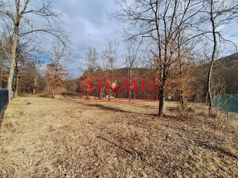 Predám stavebný pozemok 1000m2 Kysak, elektrika pred pozemko - 5
