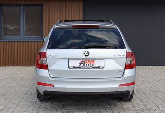 Škoda Octavia Combi 2.0 TDI Elegance/Style 4x4 - 5