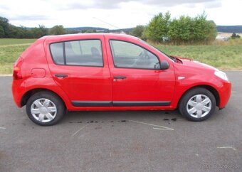 Dacia Sandero 1,2 benzín manuál 55 kw - 5