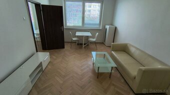 Na prenájom 2,5-izbový byt – Komárnická ul., Bratislava II – - 5