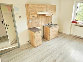 2 izbový byt Bánovce nad Bebravou / CENTRUM  / 57 m2/  2 x P - 5