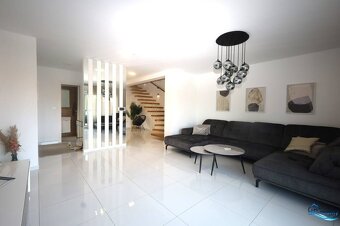 Vodice, Srima – dom s bazénom a strešnou terasou - 5