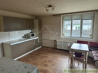 Dom na kraji malej dediny Vaľkovo - 5