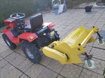 Malotraktor Tauros ZX18 , 4x4 - 5