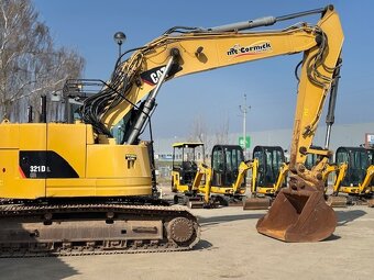 Pásový bagr CAT 321D - 5