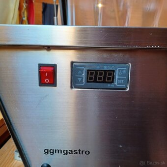 Predám vitrínu na zmrzlinu 4x5 l. - 5